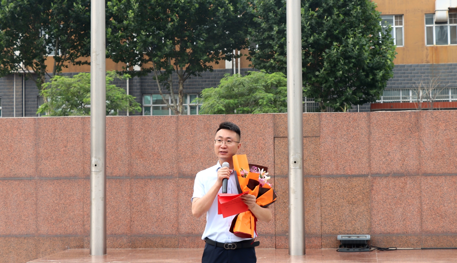 張書記講話.JPG